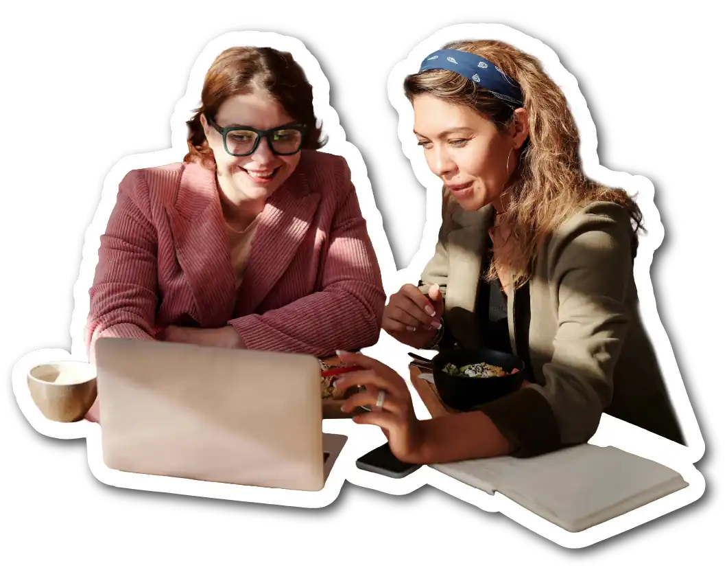 Entrepreneures collaborant ensemble